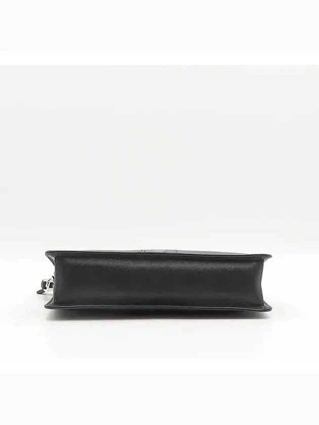 2VF056 Clutch Bag