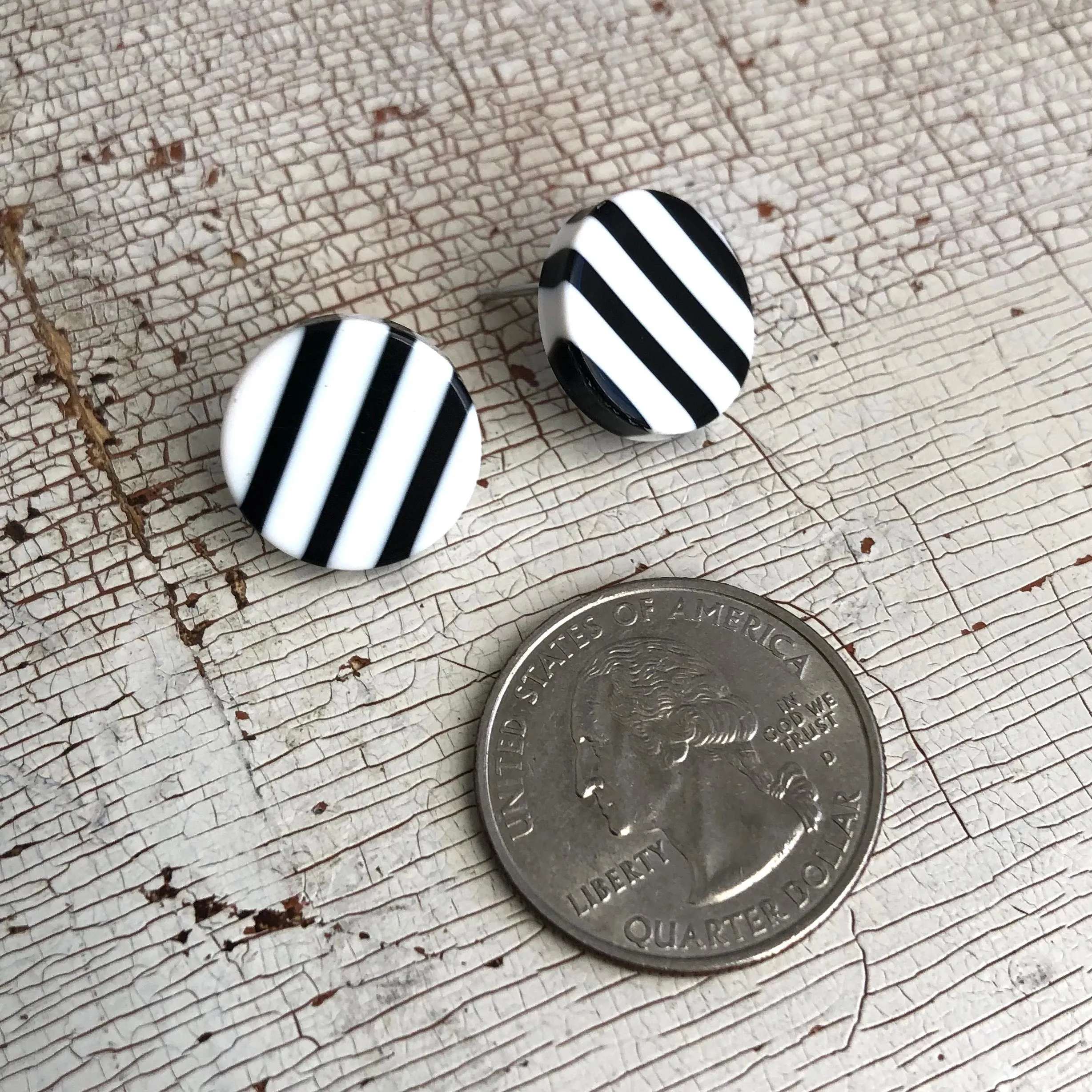 Black & White Bar Stripe Disc Stud Earrings *AS IS - some pink fading