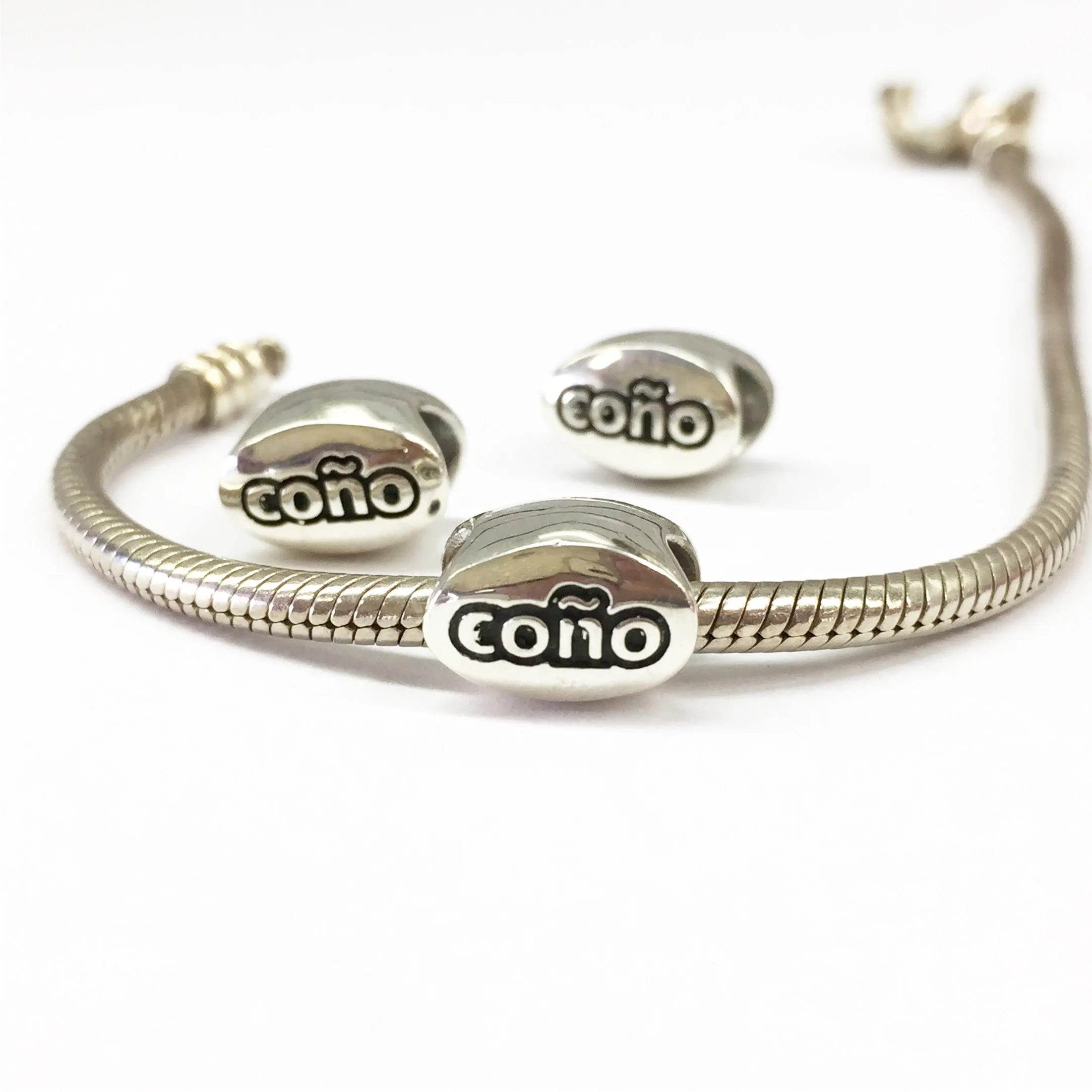 Coño Charm