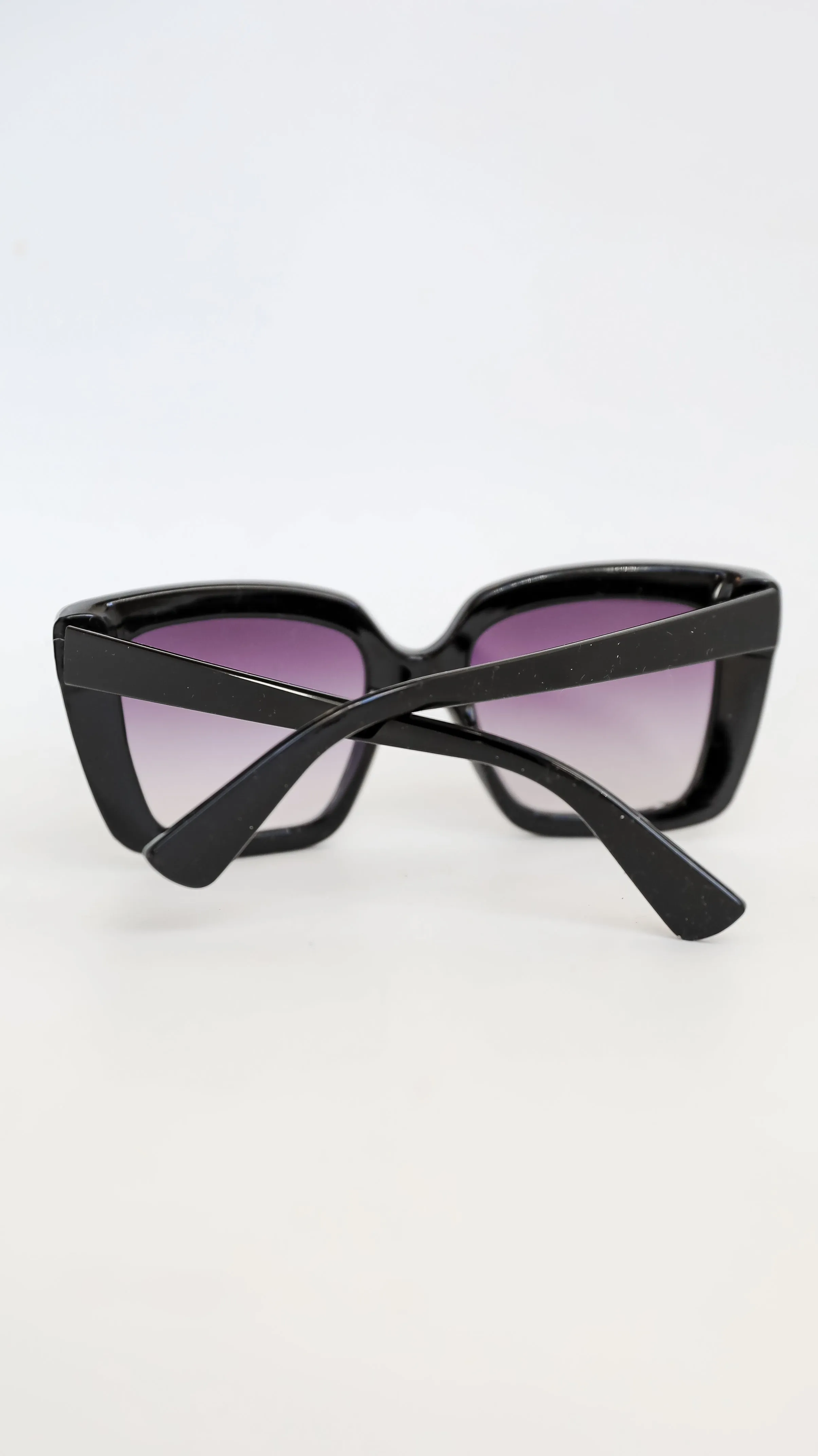 Fierce Mood Black Square Sunglasses