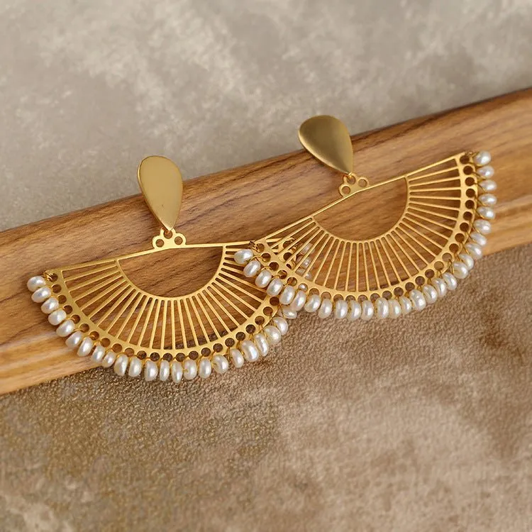 Vintage Frosted Gold Braided Pearl Fan Earrings