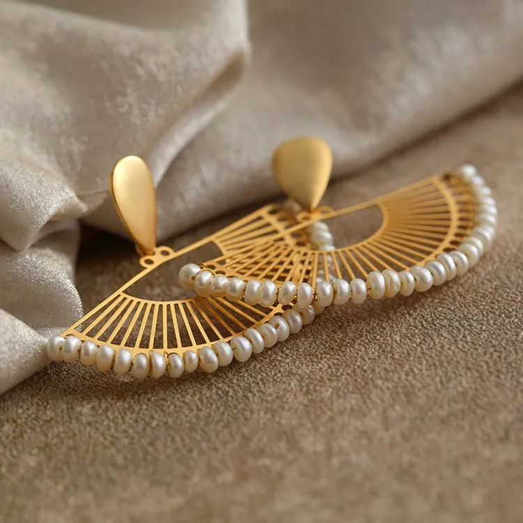 Vintage Frosted Gold Braided Pearl Fan Earrings